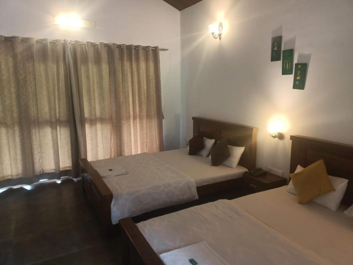 Hotel River Orchid Resort 사타라 외부 사진