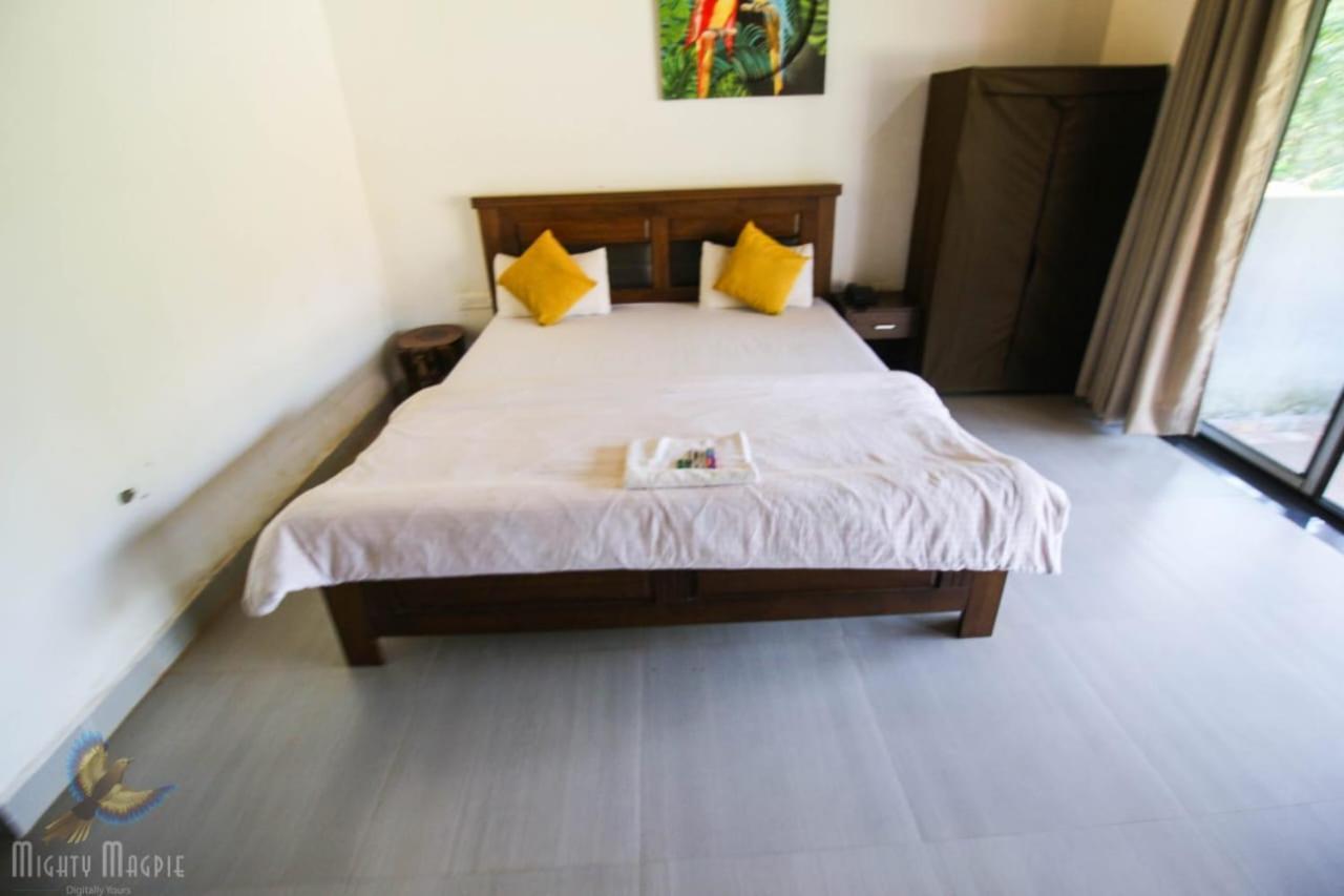 Hotel River Orchid Resort 사타라 외부 사진
